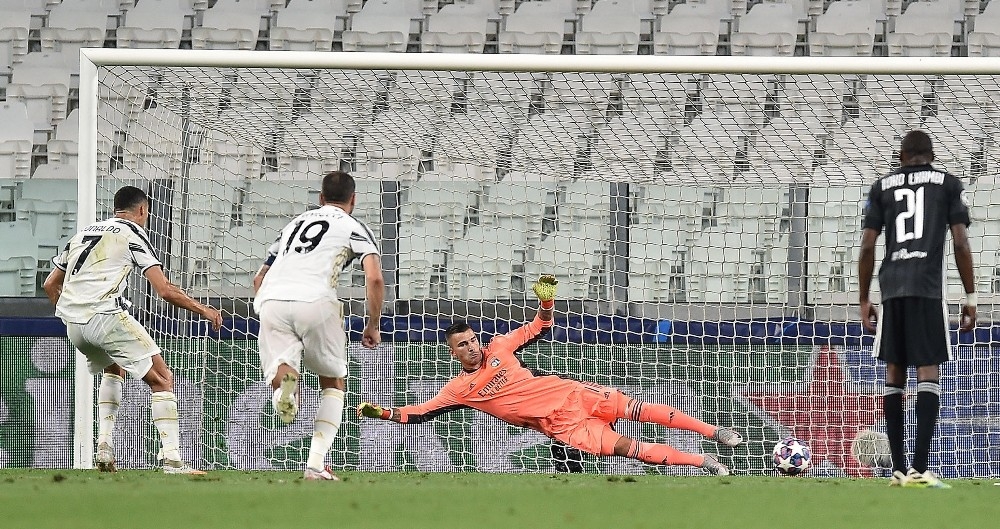 Lyon zoru başardı, Devler Ligi'nde son 8'e kaldı
