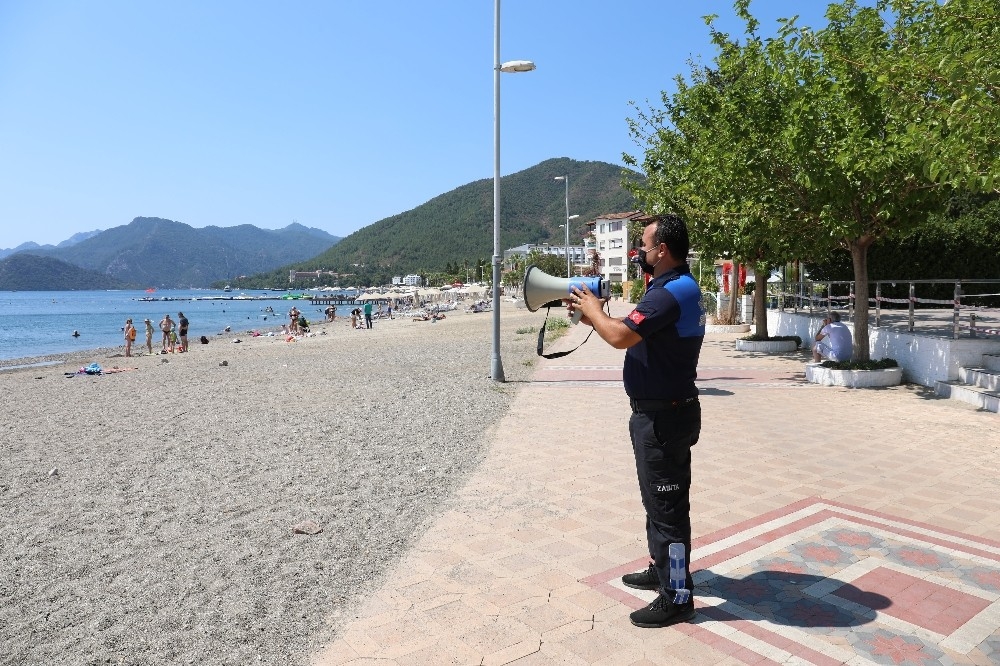 Marmaris Zabıtası'ndan megafonla korona virüs uyarısı