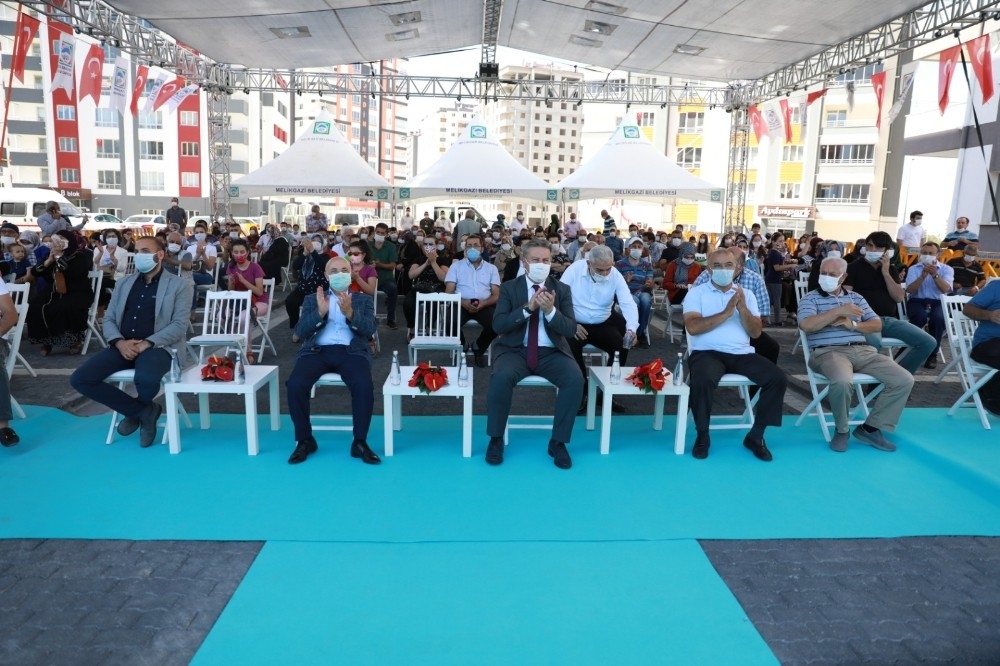 Palancıoğlu: nahtarlık değil, anahtar ile tapusunu veriyoruz