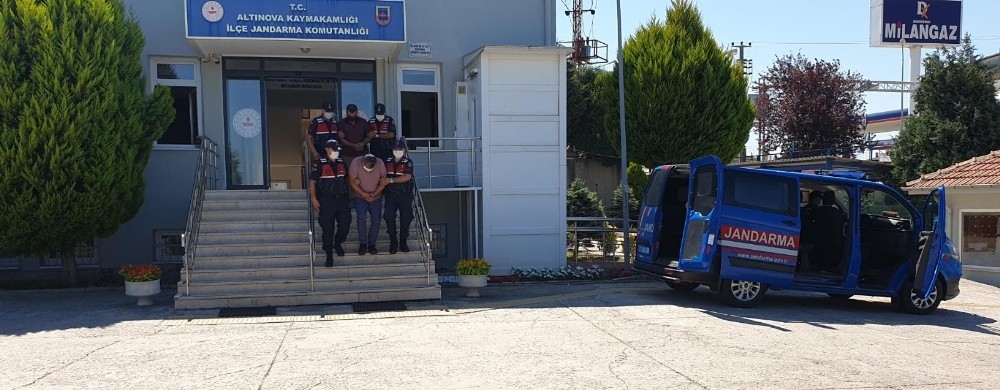Polis kılığında çiftçiyi 1 milyon lira dolandırdılar