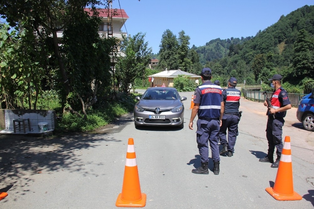 Rize Güneysu'da 3 köy karantinaya alındı