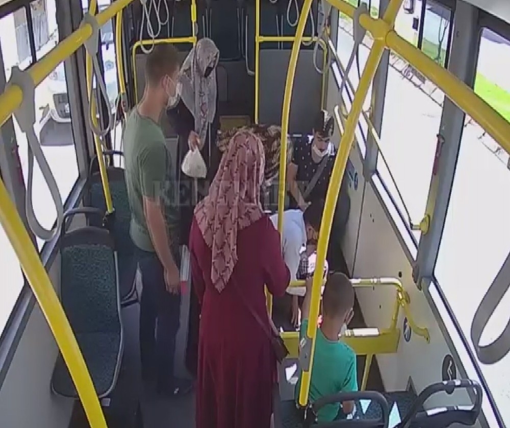 Şoförden, dili boğazına kaçan adama hayat kurtaran müdahale