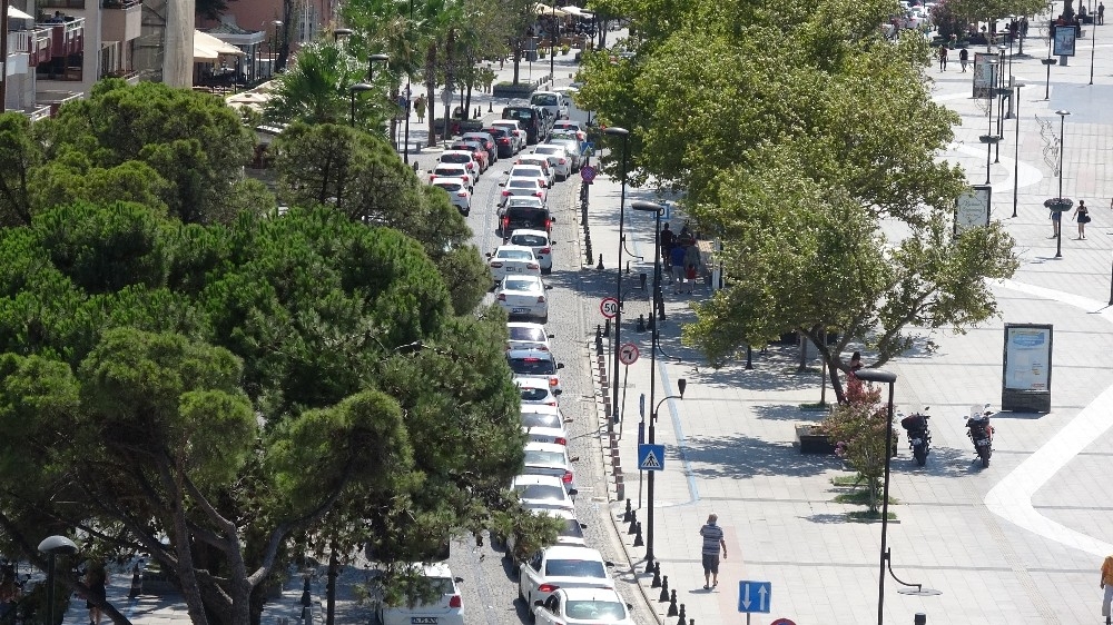 Tatilcilerin dönüş çilesi başladı