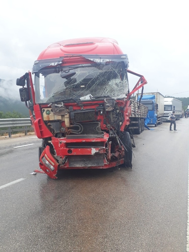 Tokat'ta trafik kazası: 3 ölü, 4 yaralı