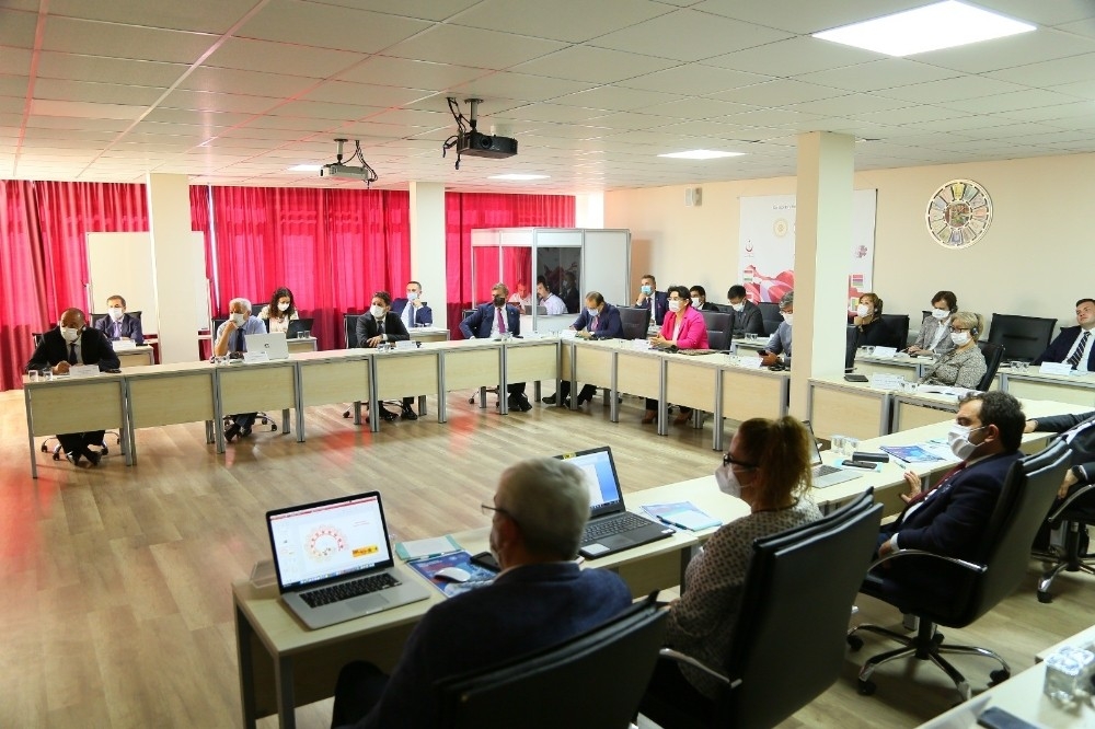 Türk Konseyi Aşı Çalıştayı İzmir'de başladı