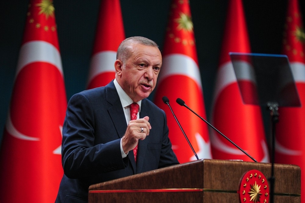 Türkiye bu suni rüzgarlarla eğilip bükülmez