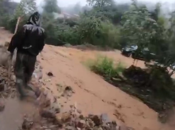 Yaşadıkları çaresizliği böyle kayda aldılar