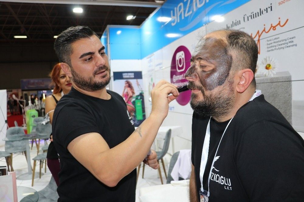 1. Güzellik Fuarı kapılarını ziyaretçilere açtı