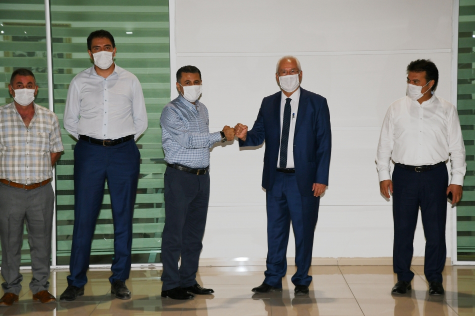 Karabağlar'da işçilerin toplu sözleşme sevinci