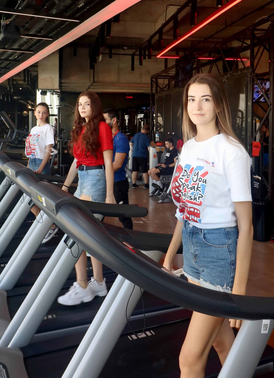 Modeller Mistral Carrera'da spor yaptı