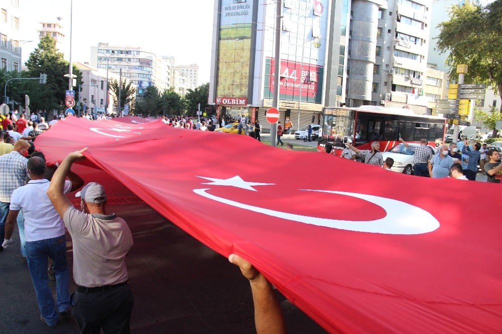 9 Eylül coşkusu "Zafer Yürüyüşü" ile başladı