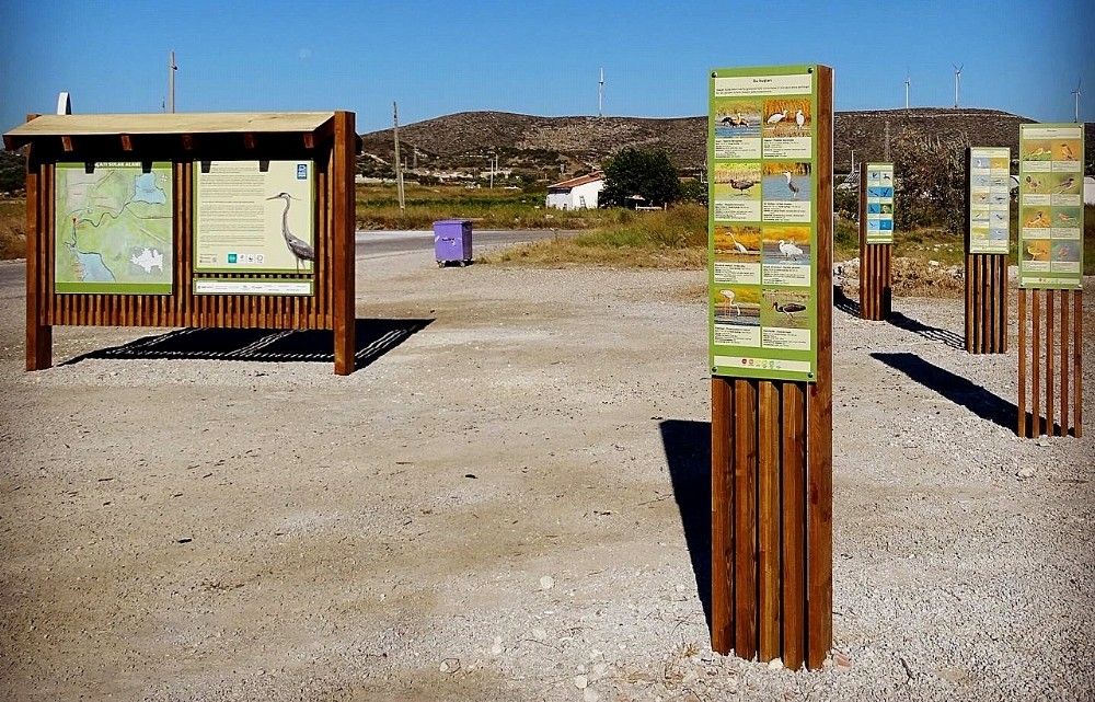 Alaçatı Sulak Alanına bilgilendirme panoları