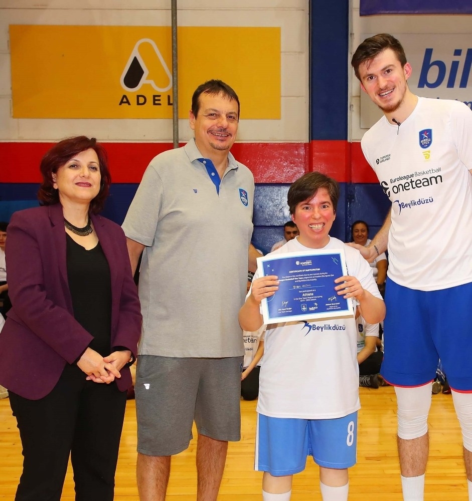 Anadolu Efes'e Avrupa'dan bir ödül daha