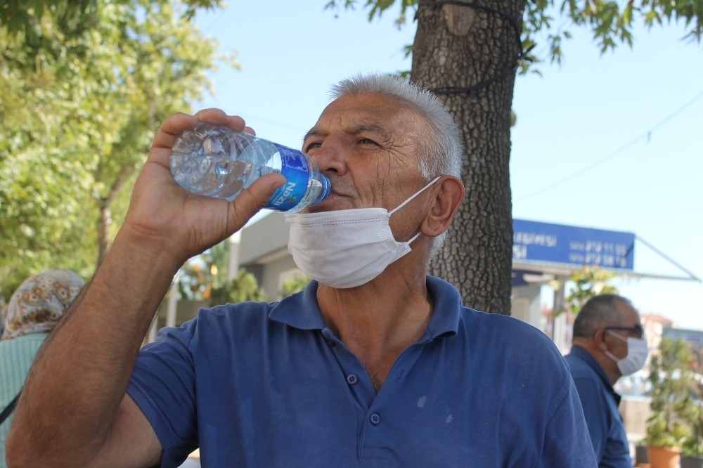 Aydın'da sıcak hava, termometreleri de şaşırttı