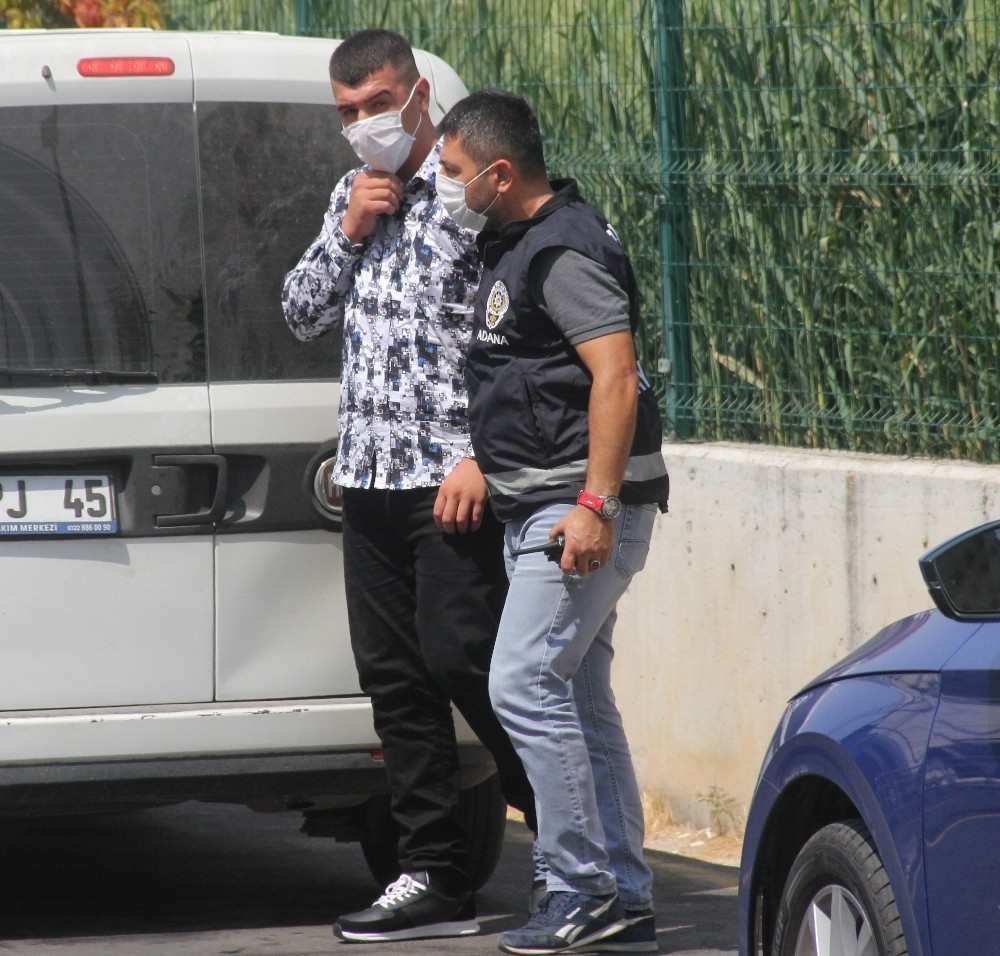 Bulduğu tabancayla oynarken katil oldu
