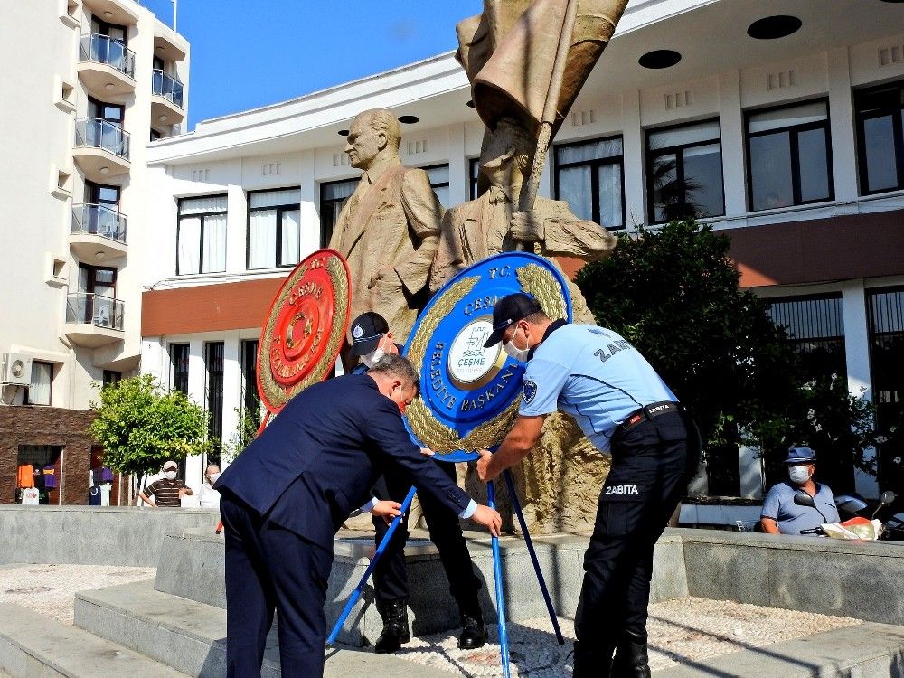 Çeşme'nin kurtuluşunun 98. yılı kutlandı