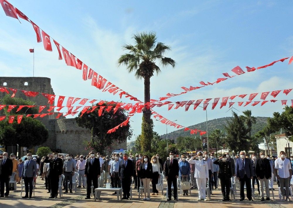 Çeşme'nin kurtuluşunun 98. yılı kutlandı