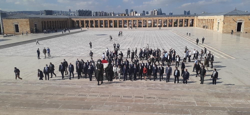 CHP, 97. kuruluş yıl dönümünde Ata'nın huzurunda