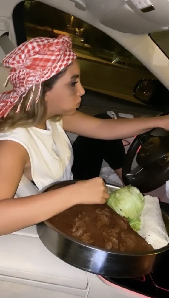 "Çiğ köfteli" trafik magandası