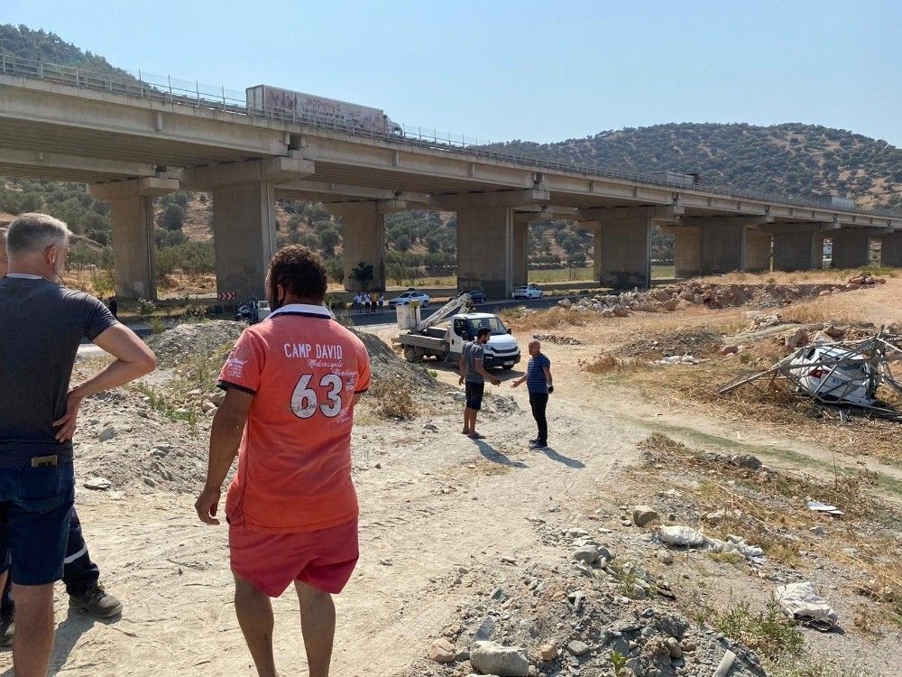 Direğin içinden geçti, burnu bile kanamadı
