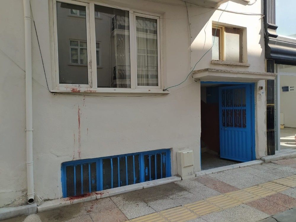 Evlenmek istediği kızın annesini öldürdü