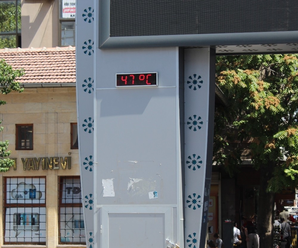 Eylül ayında termometreler 47 dereceyi gördü