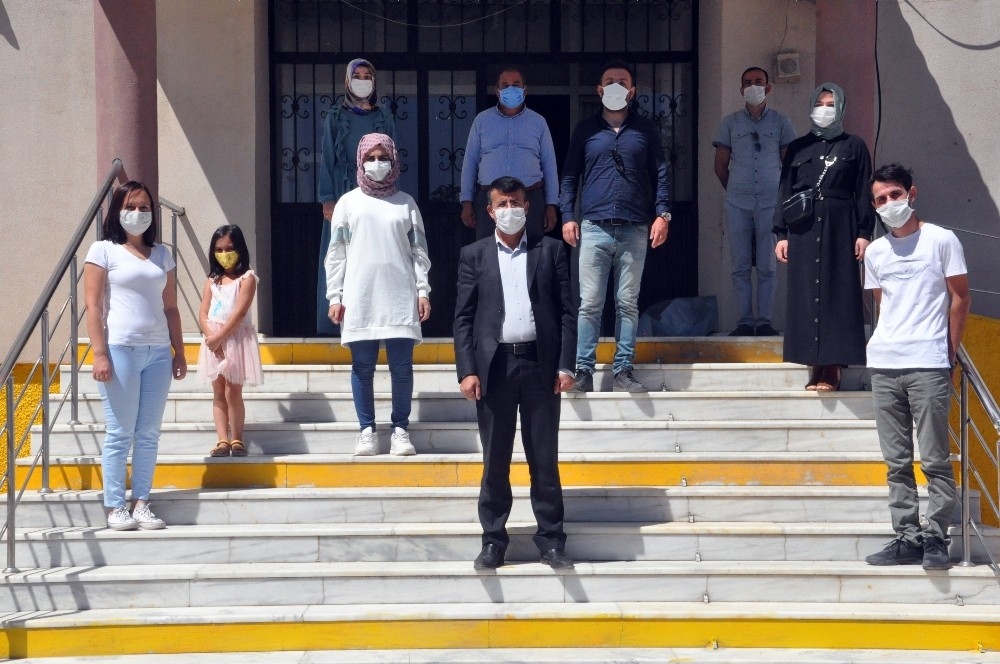 Fedakar öğretmenler okullarını eğitime hazırlıyor