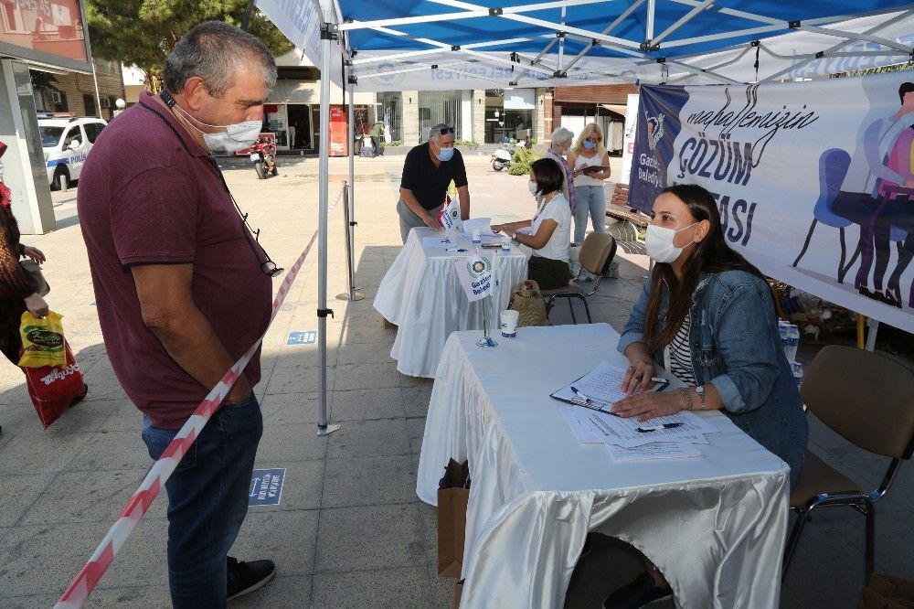 Gaziemirli derdini anlatıyor, belediye çözüm buluyor