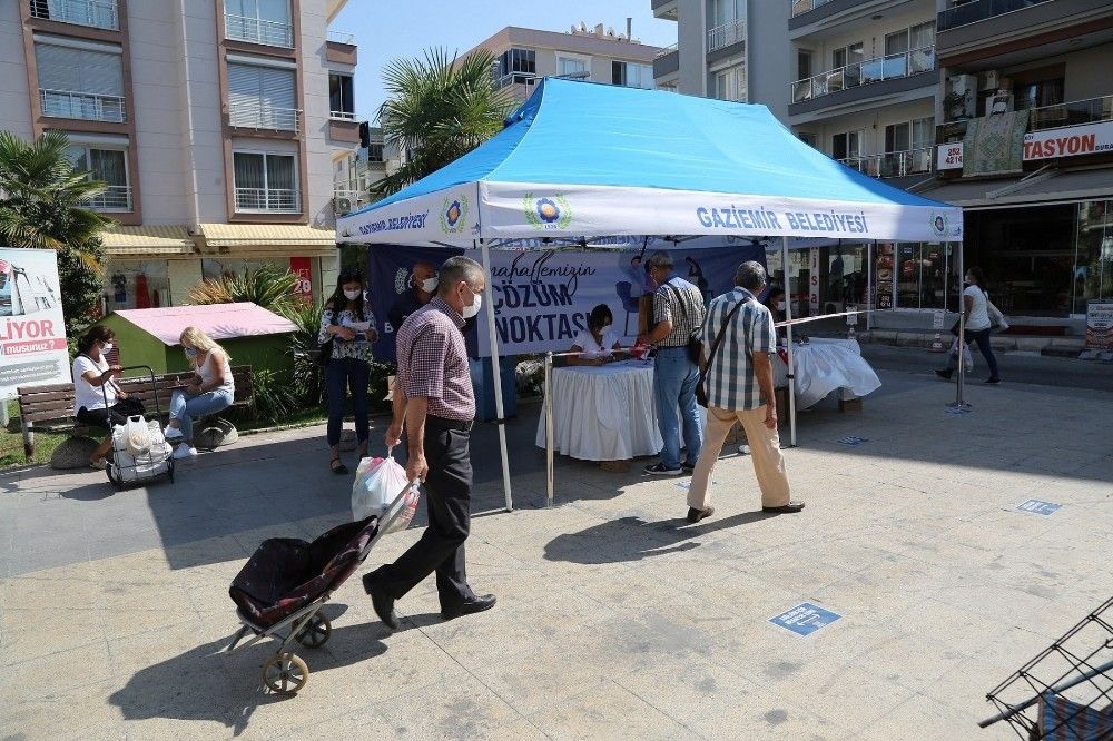 Gaziemirli derdini anlatıyor, belediye çözüm buluyor