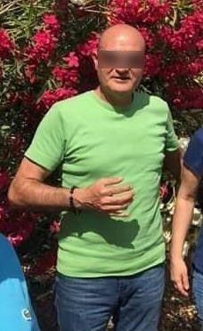 Çok karamsar şarkılar dinliyordu