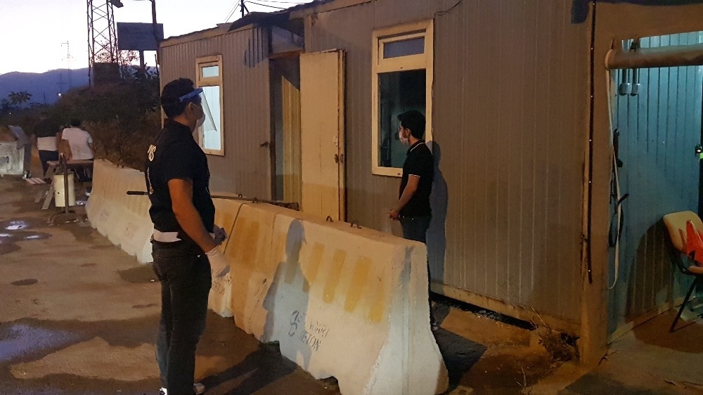 İşte kaçak 100 bin kişiden ikisi