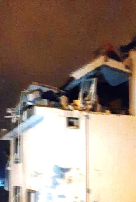 İzmir'de tüp bomba gibi patladı