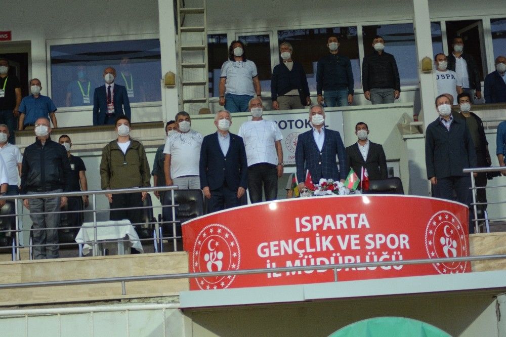 Karşıyaka deplasmandan 3 puan çıkardı