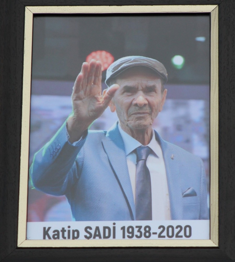 Kemençe üstadı Katip Şadi son yolculuğuna uğurlandı