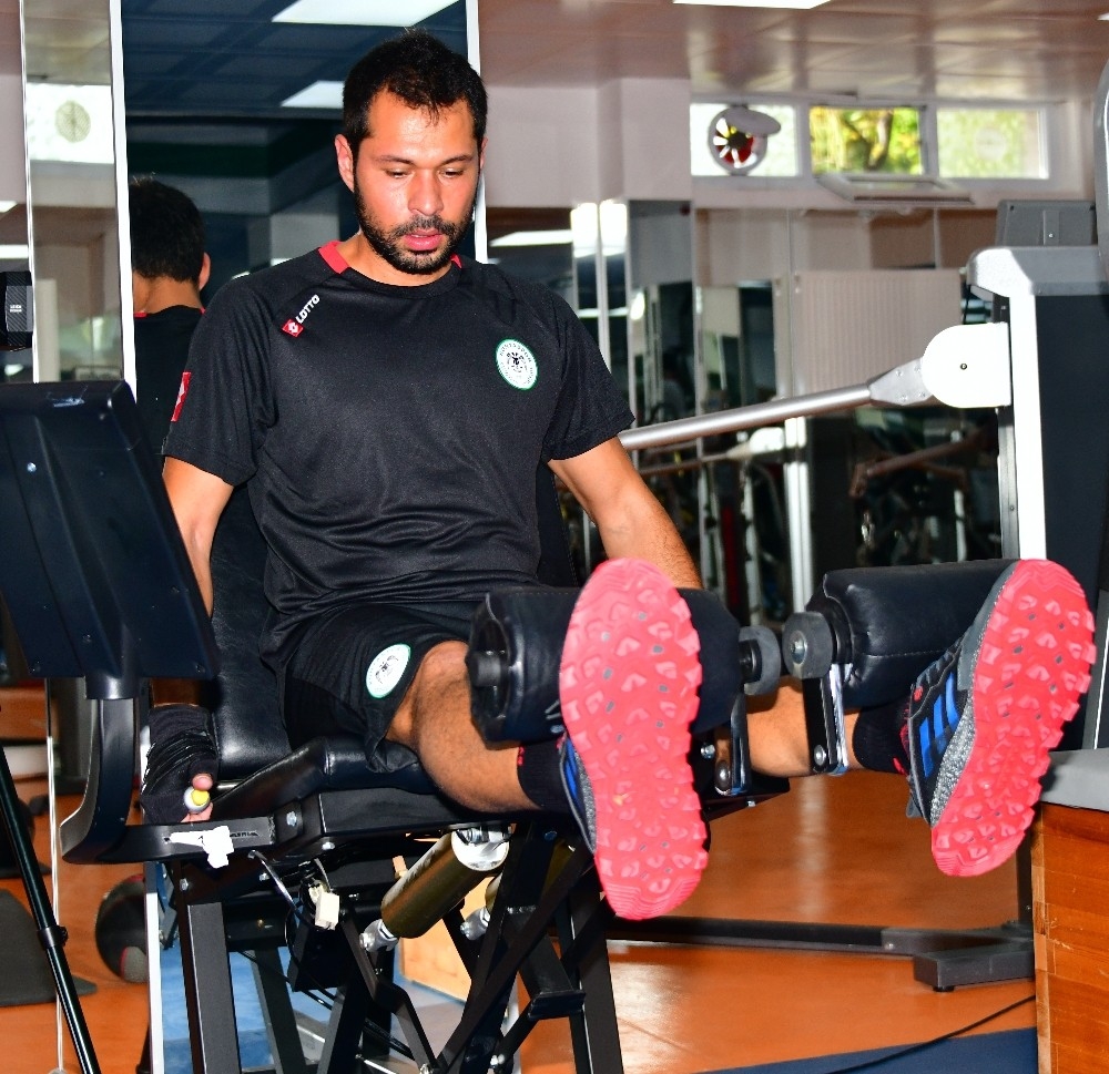 Konyaspor'da Serkan Kırıntılı affedildi