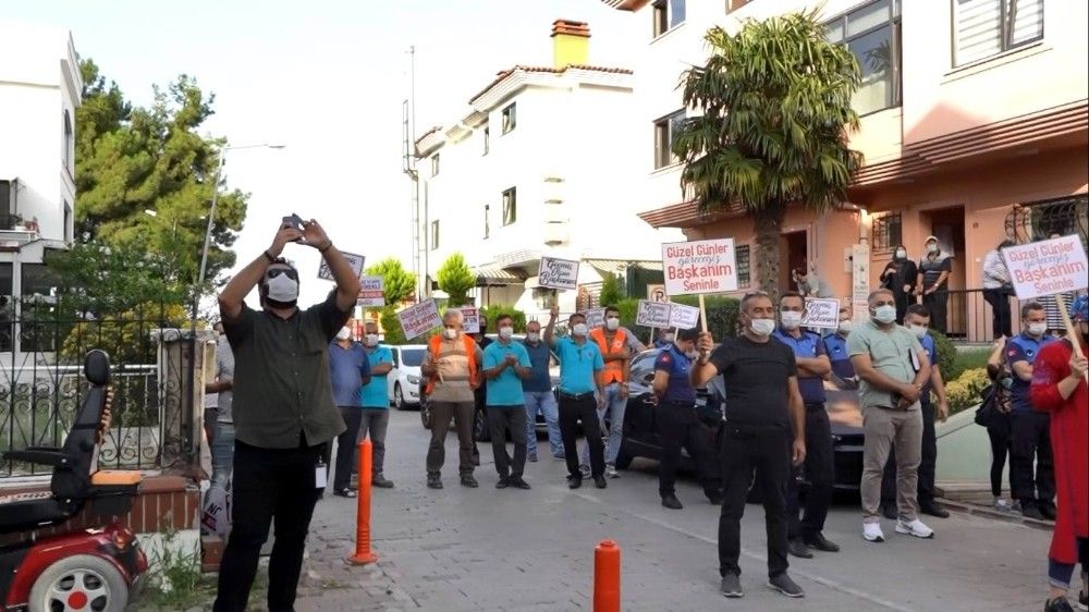 Korona tedavisi gören başkana sürpriz