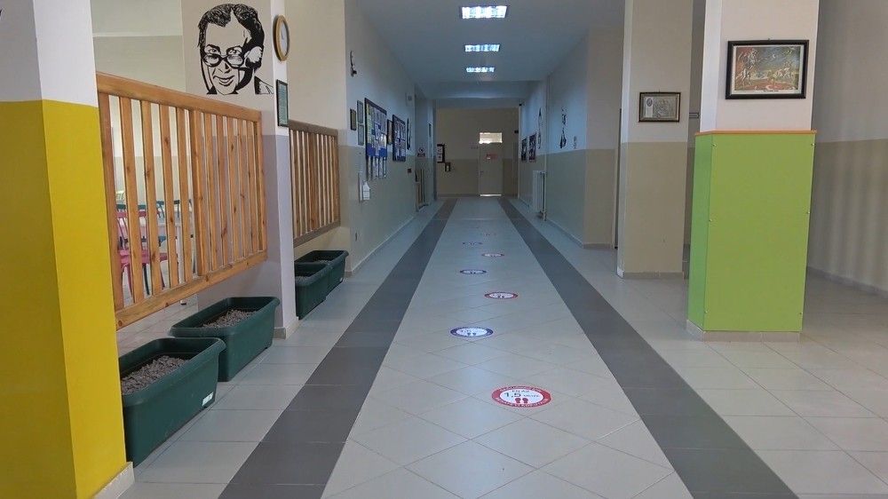 Korona virüs gölgesinde ders başı yapacaklar