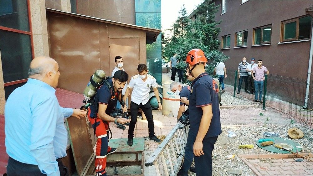 Kuyuya giren 4 işçi zehirlendi