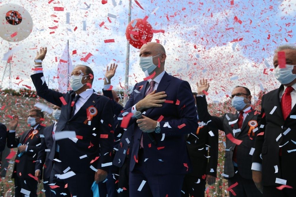 Kuzey Marmara Otoyolu'nun 57,4 kilometrelik etabı açıldı