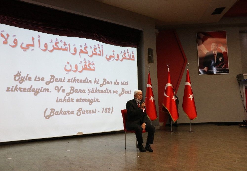 Manisa'da 'Devlet Övünç Madalyası ve Berat Tevcih Töreni' düzenlendi