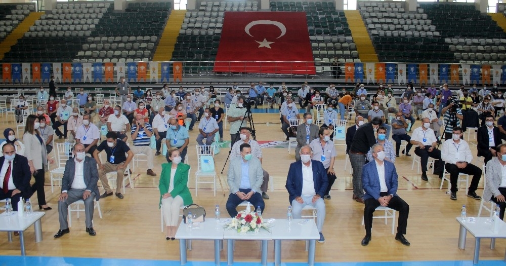Muğla'da Ak Parti kongreleri Menteşe ile başladı