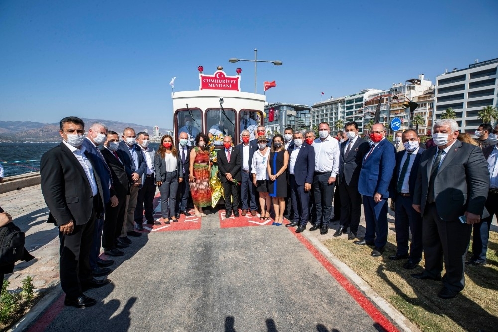 Nostaljik tramvay seferlerine başladı