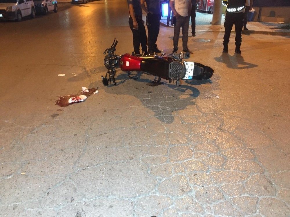 Sürücünün bahtsızı gidip polise çarptı