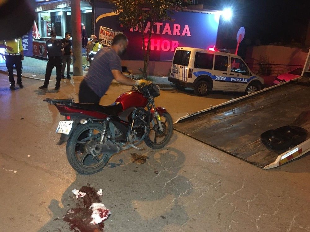 Sürücünün bahtsızı gidip polise çarptı