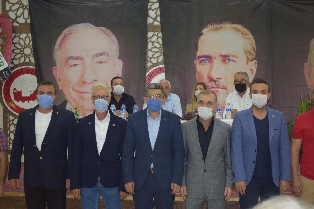 Susurluk MHP'de Ali Gürsoy başkan seçildi