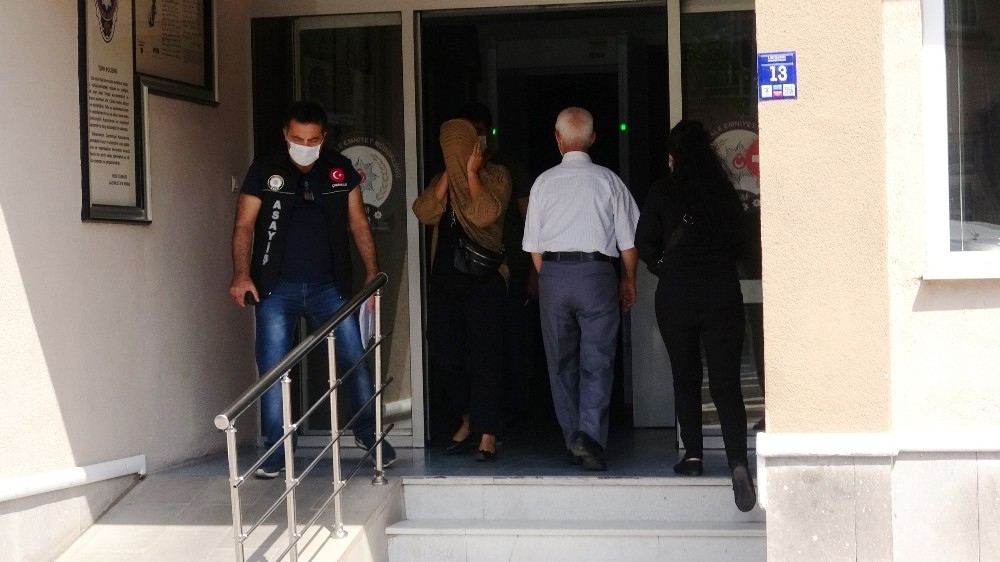 Temizliğe gittiği evden 10 bin 400 euro çaldı