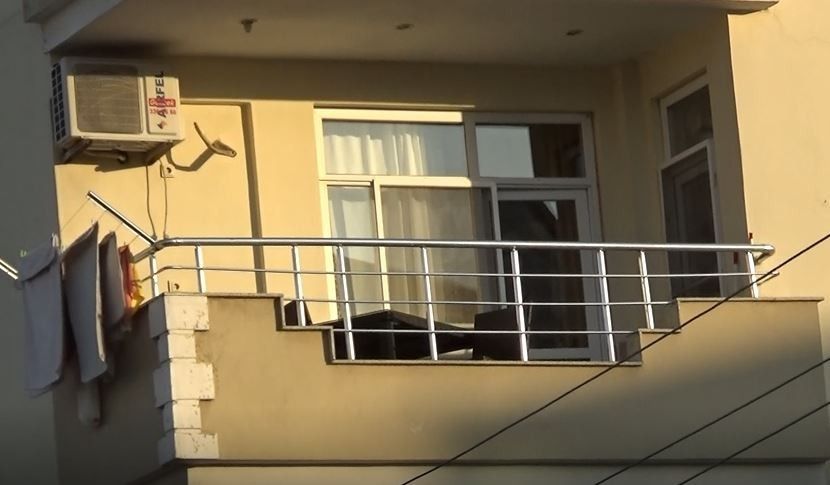 Üçüncü kattan düşerek ölen kadının ailesinden cinayet iddiası