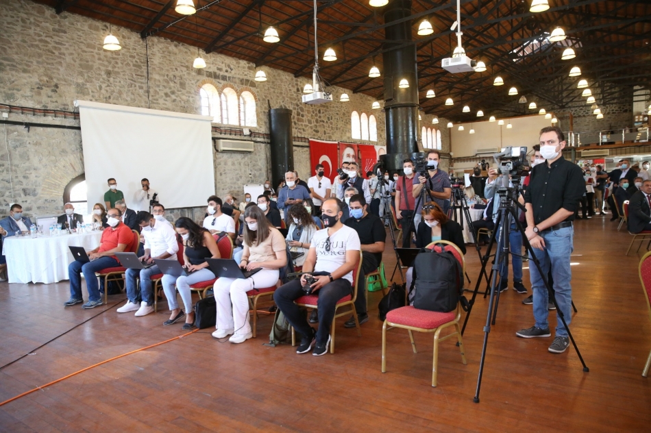 CHP'den, İzmir'de 'daha iyi hizmet' çalıştayı