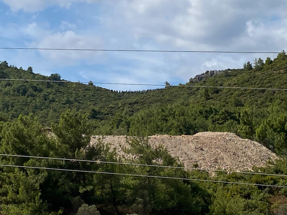 İşgal var, gören yok