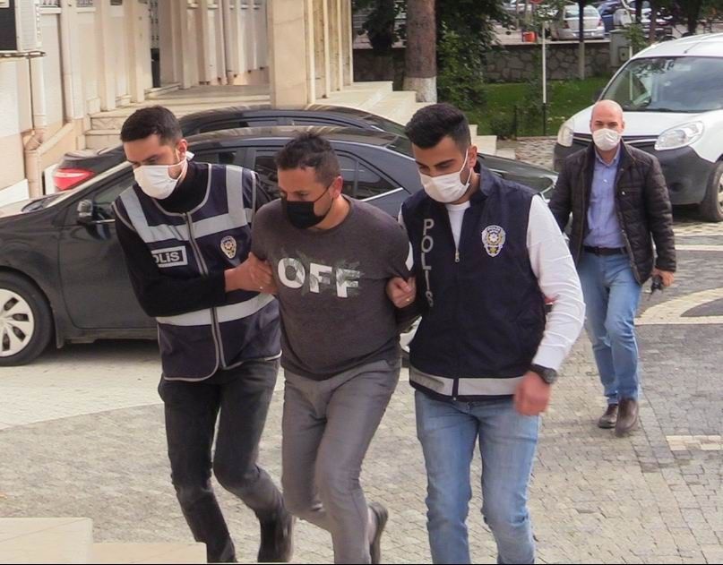 Avukatı bıçaklayan peruklu bakın kim çıktı